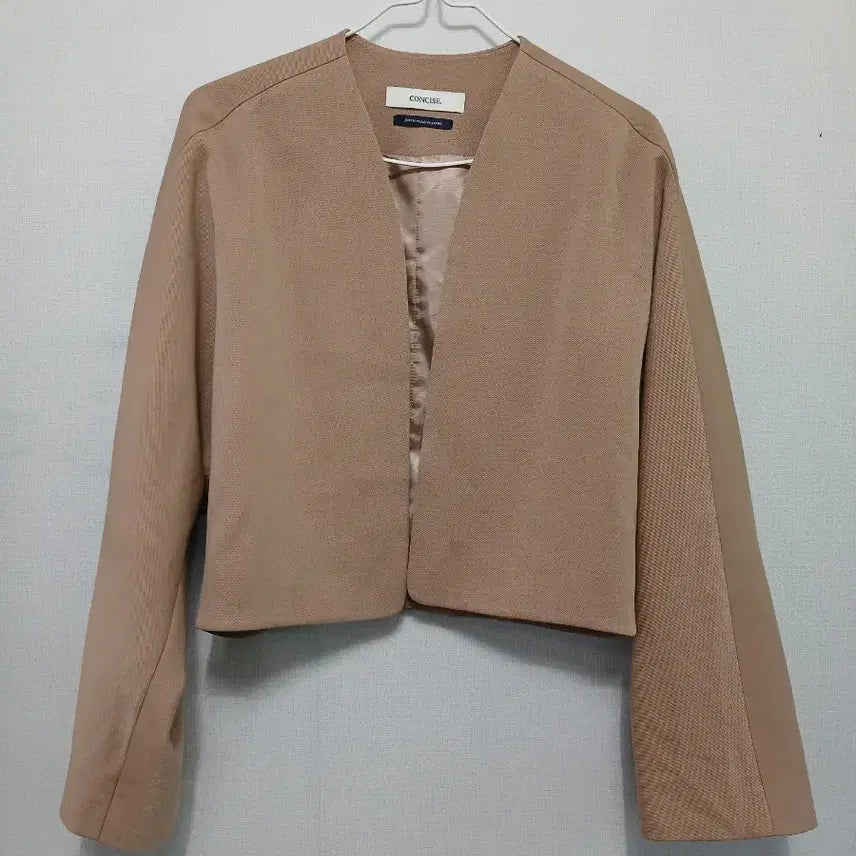 [BUNJANG] V-Neck Crop Jacket Beige / CONCISE. 브이넥 크롭 자켓 베이지