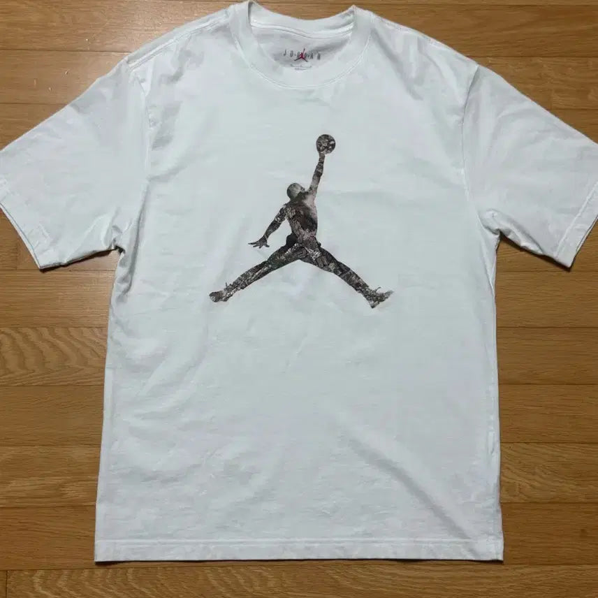 [SOLD OUT] 나이키 리얼트리 점프맨 반팔 티셔츠