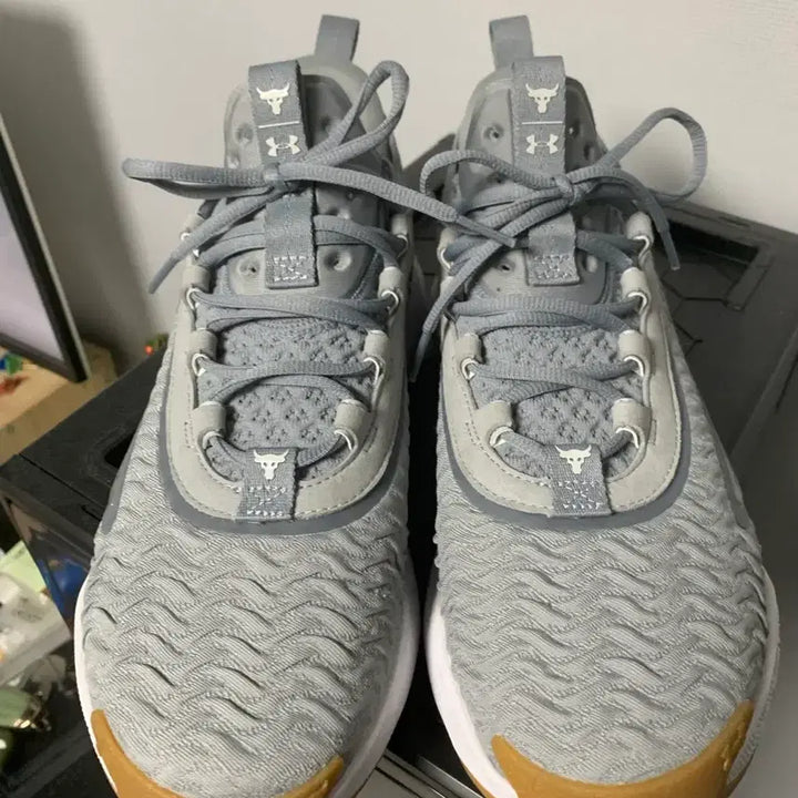 [BUNJANG] Under Armour Project Rock 7 Gray Sneakers / 언더아머 프로젝트락7 280