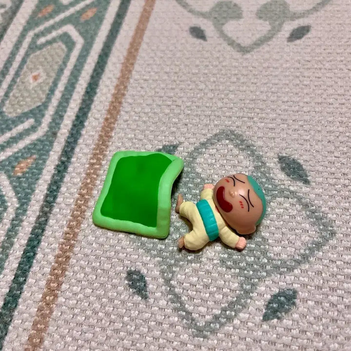 [BUNJANG] Bandai Crayon Shin-chan Honey Sleep Series 2 Figure (Hoon) / 반다이 짱구 꿀잠 시리즈2 가챠 피규어 (훈이)