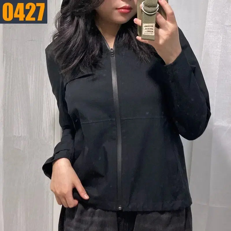 [BUNJANG] Uniqlo All Black Waterproof Windbreaker Jacket S / 90 유니클로 올블랙 방수 바람막이 자켓 아우터 S
