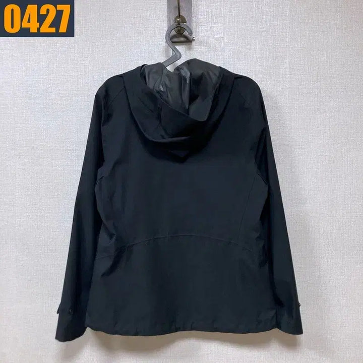 [BUNJANG] Uniqlo All Black Waterproof Windbreaker Jacket S / 90 유니클로 올블랙 방수 바람막이 자켓 아우터 S