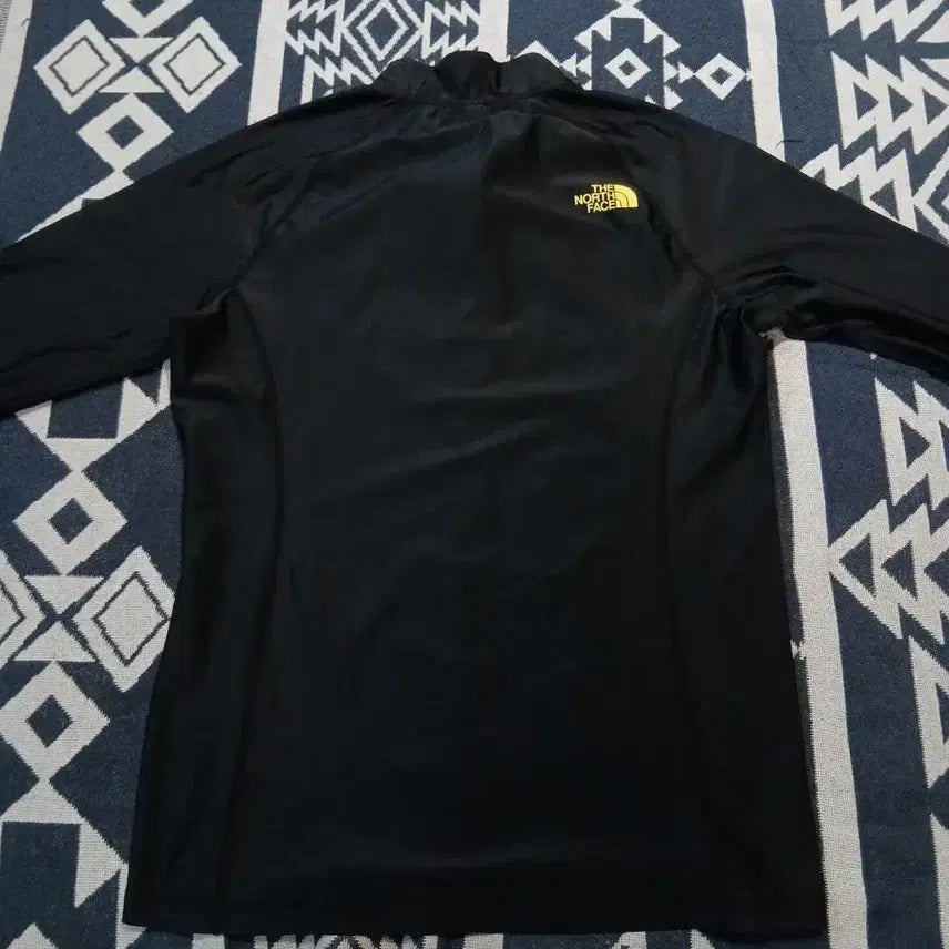 [BUNJANG] The North Face Black Yellow Logo Printed Track Top / 노스페이스 블랙 옐로우 로고프린팅 세이브 오션 래쉬가드 트랙탑 집업 져지