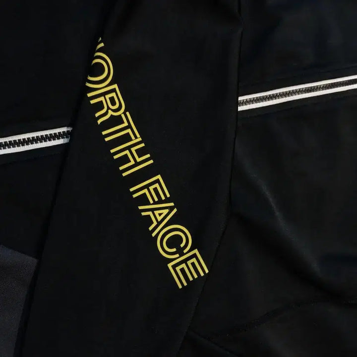 [BUNJANG] The North Face Black Yellow Logo Printed Track Top / 노스페이스 블랙 옐로우 로고프린팅 세이브 오션 래쉬가드 트랙탑 집업 져지