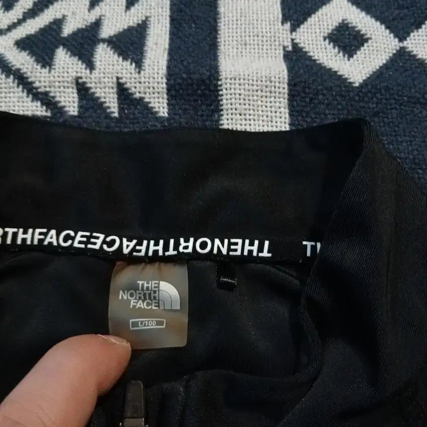 [BUNJANG] The North Face Black Yellow Logo Printed Track Top / 노스페이스 블랙 옐로우 로고프린팅 세이브 오션 래쉬가드 트랙탑 집업 져지