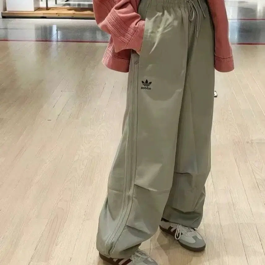 [SOLD OUT] 아디다스 파라슈트 팬츠 - M 사이즈