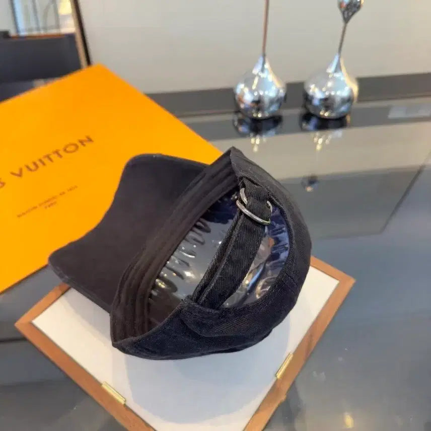 [BUNJANG] Louis Vuitton Black Ball Cap / 루이비통 블랙 볼캡 모자