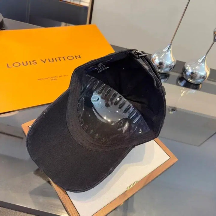 [BUNJANG] Louis Vuitton Black Ball Cap / 루이비통 블랙 볼캡 모자