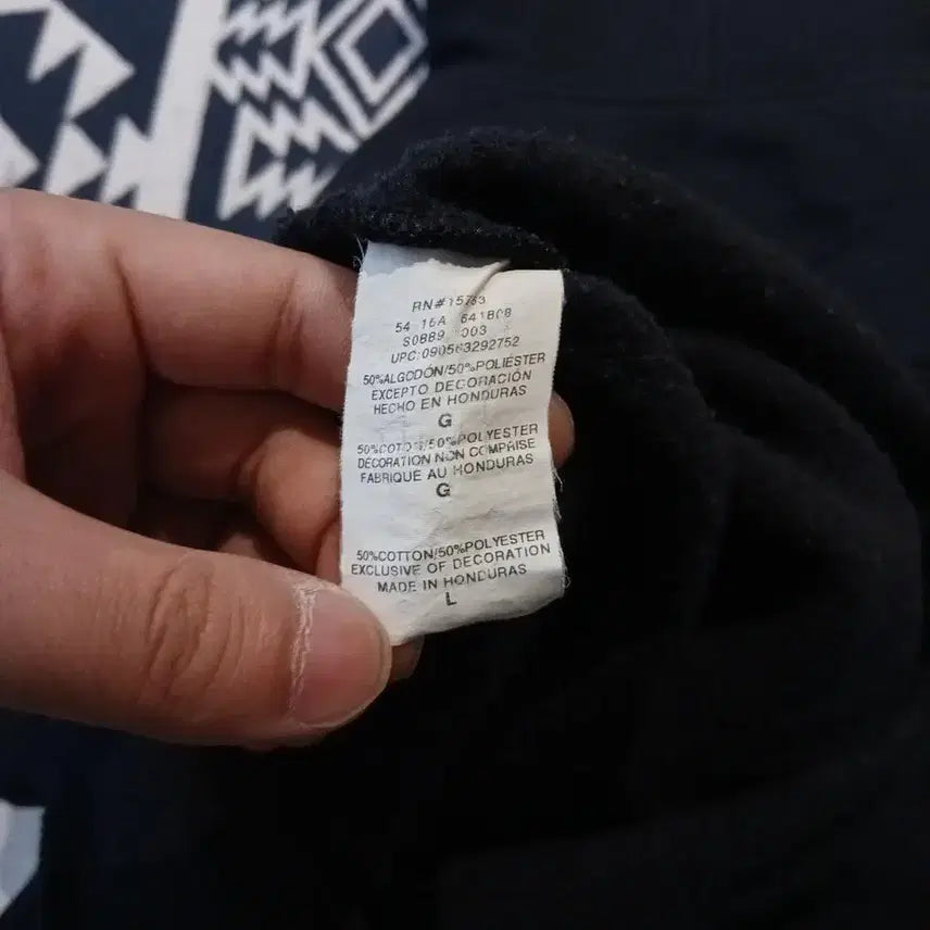[BUNJANG] Champion Pigment Black Logo Embroidered Hoodie / 챔피온 피그먼트 블랙 톤톤 로고자수 코튼 블렌드 후드 티셔츠 MADE I