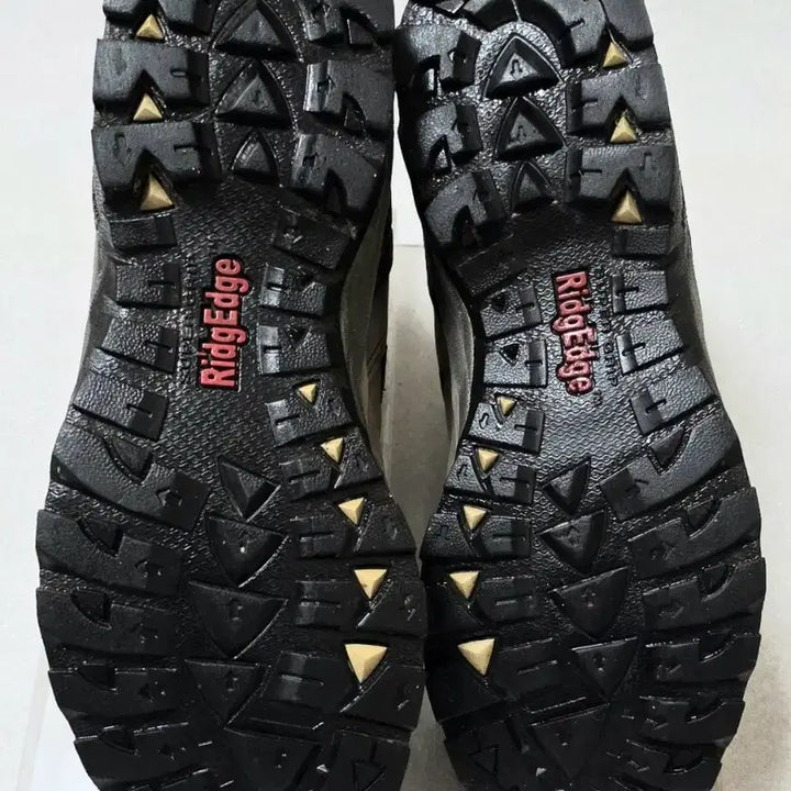 [BUNJANG] CAMPLINE Gore-Tex Mid-Cut Hiking Boots - Men&