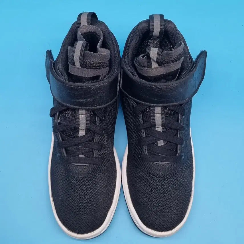 [BUNJANG] Adidas Originals Veritas Mid Sneakers / h 아디다스 오리지널 베리타스 미드240