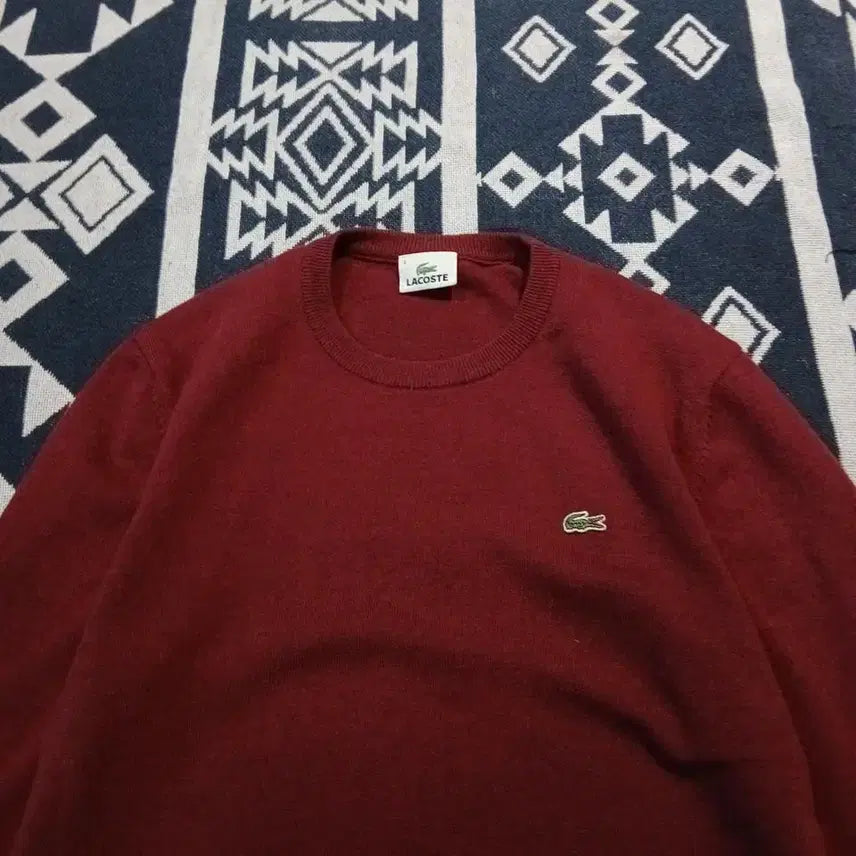 [BUNJANG] Lacoste Burgundy Wool Crew Neck Knit Sweater / 라코스테 버건디 크록패치 울100 아메카지 캐주얼 라운드넥 니트 M