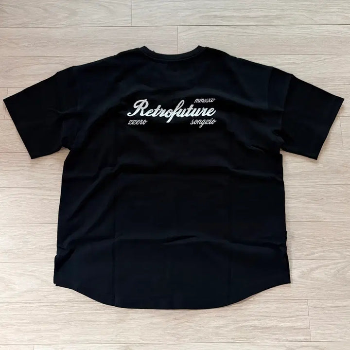 [SOLD OUT] 송지오 지제로 레트로 퓨처 티셔츠 블랙 - XS 사이즈