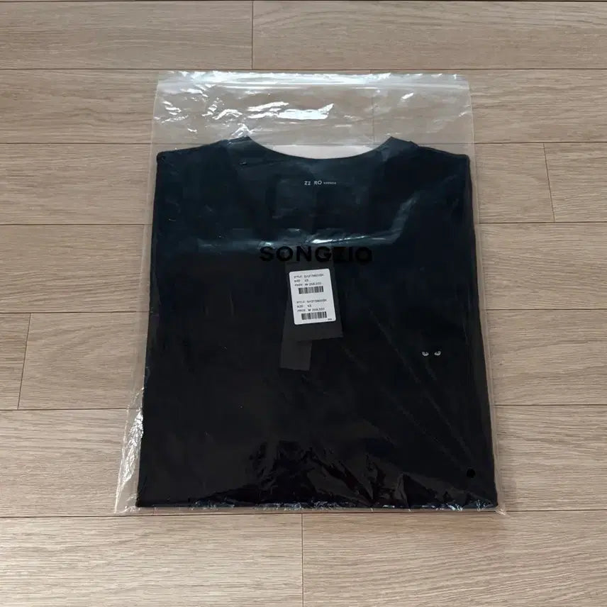 [SOLD OUT] 송지오 지제로 레트로 퓨처 티셔츠 블랙 - XS 사이즈