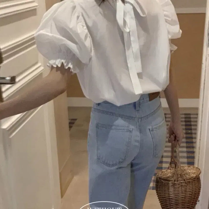 [BUNJANG] Withoutsummer Monet Short Sleeve Blouse / 위드아웃썸머 모네 반팔 블라우스