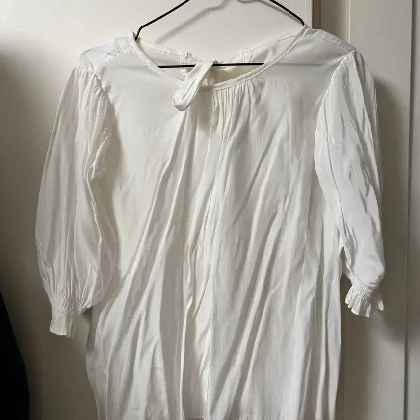 [BUNJANG] Withoutsummer Monet Short Sleeve Blouse / 위드아웃썸머 모네 반팔 블라우스