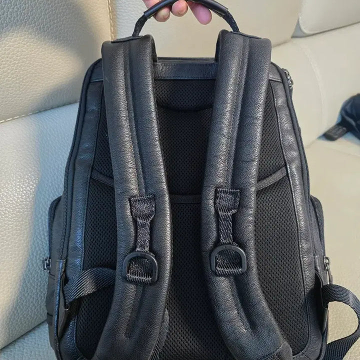 [BUNJANG] TUMI Leather Backpack / TUMI 투미 가죽 백팩 블랙(민트급)