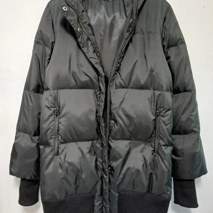 [BUNJANG] Theory Black Hooded Padded Jumper / 띠어리 블랙 후드 패딩 점퍼