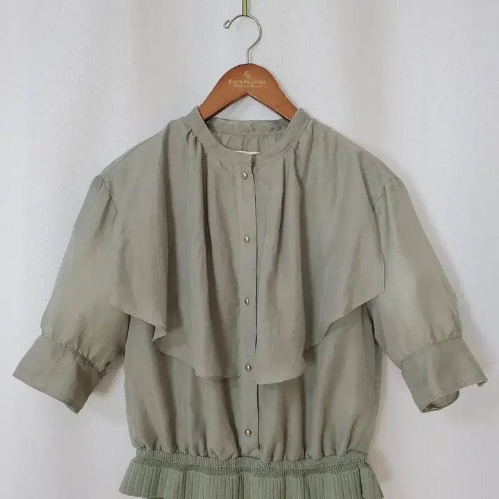 [BUNJANG] SJSJ Olive Green Blouse (Size 55) / 한섬 SJSJ 블라우스 55