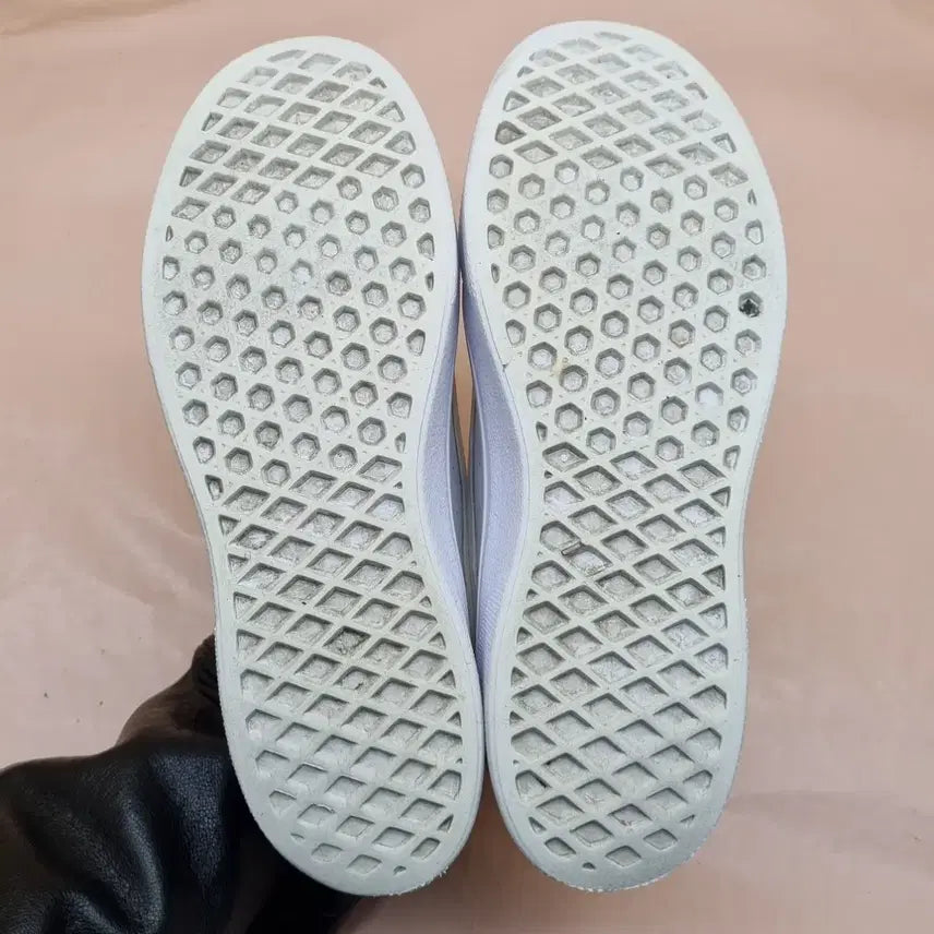 [BUNJANG] Vans Isaac Beige Sneakers 220 / 반스  이삭크 베이지 운동화220
