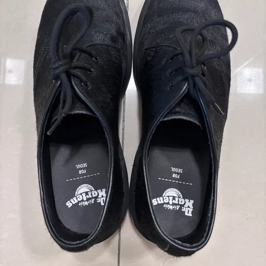 [SOLD OUT] UK9 (270~275) 닥터마틴 1461 한정판 포 서울 송치가죽