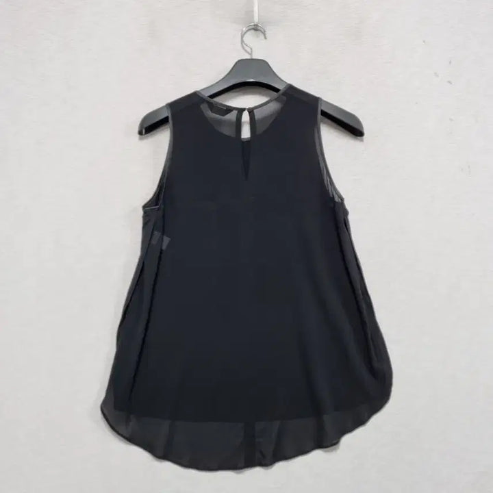 [BUNJANG] Time Sleeveless Blouse (Women&