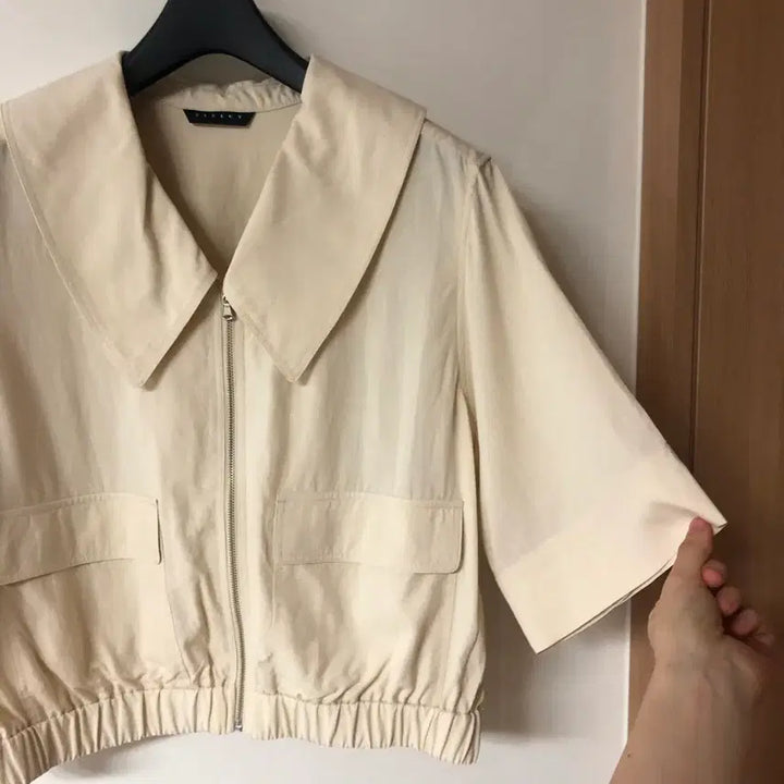 [BUNJANG] Sisley 2023 Zip-Up Jacket / 시슬리 23년 반팔 집업 자켓 점퍼 간절기 재킷 출근룩