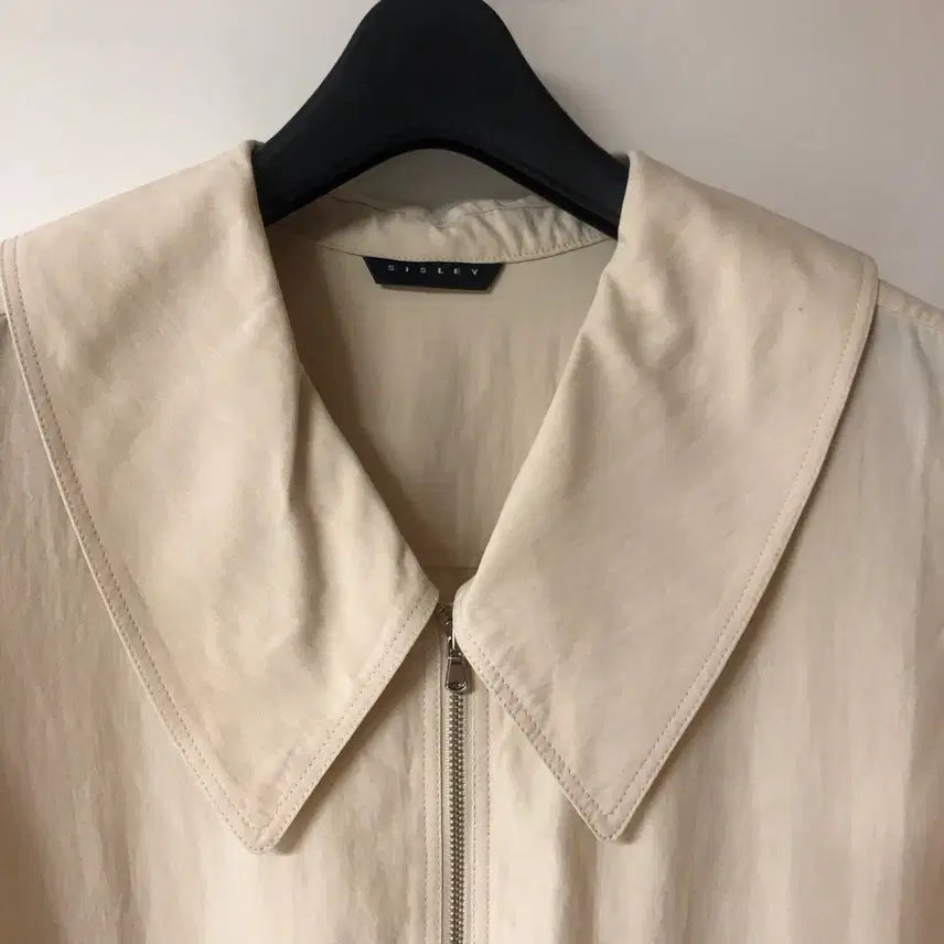 [BUNJANG] Sisley 2023 Zip-Up Jacket / 시슬리 23년 반팔 집업 자켓 점퍼 간절기 재킷 출근룩