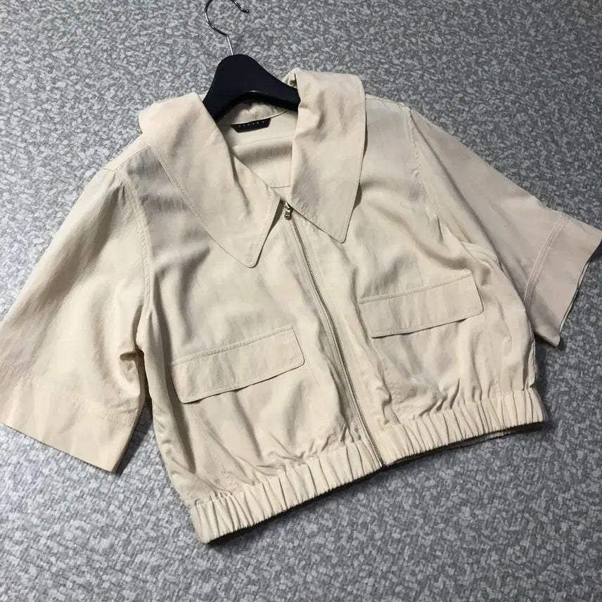 [BUNJANG] Sisley 2023 Zip-Up Jacket / 시슬리 23년 반팔 집업 자켓 점퍼 간절기 재킷 출근룩
