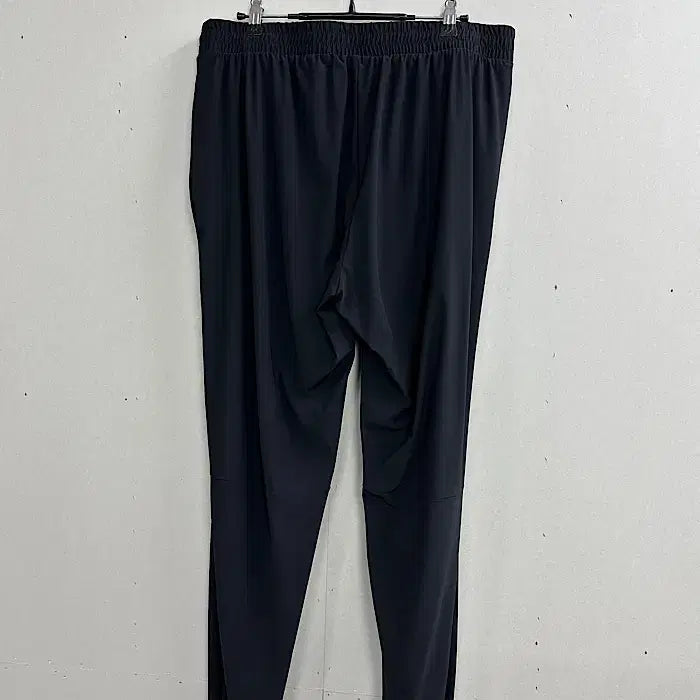 [SOLD OUT] 휠라 골프 조거팬츠 34-36인치