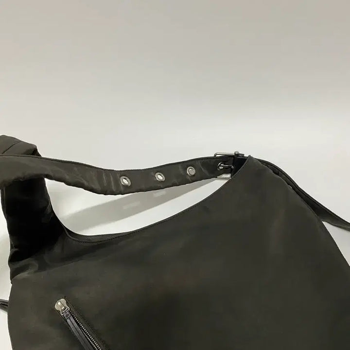 [BUNJANG] Couronne Nylon Hobo Shoulder Bag / 쿠론 나일론 호보백 숄더백