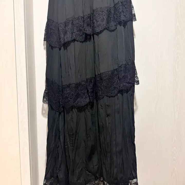 [BUNJANG] Black Lace Long Skirt / 블랙 레이스 캉캉 롱 스커트