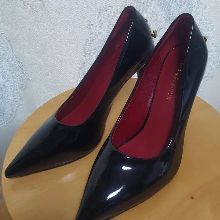 [BUNJANG] Luxury Black Enamel Stiletto Heels / 럭셔리 블랙 에나멜 스틸레토 하이힐