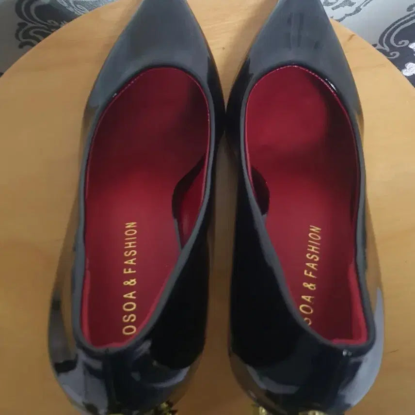 [BUNJANG] Luxury Black Enamel Stiletto Heels / 럭셔리 블랙 에나멜 스틸레토 하이힐