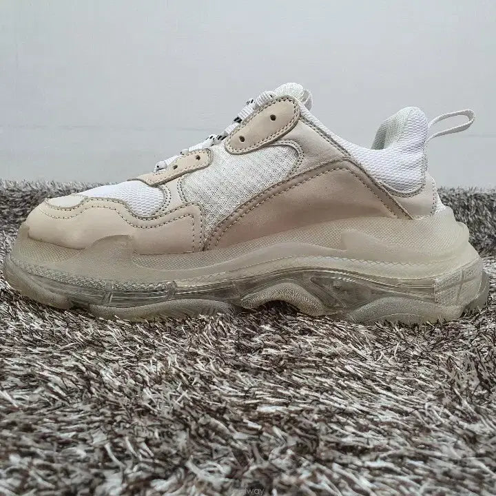 [BUNJANG] Balenciaga Triple S Sneakers Clear Sole White 43 (280) / 발렌시아가 트리플S 스니커즈 클리어솔 화이트 43(280)