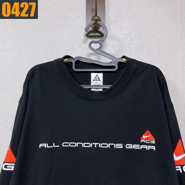 [BUNJANG] 105 NIKE ACG 나이키 빅로고 롱슬리브 티셔츠 XL / 105 NIKE ACG 나이키 빅로고 롱슬리브 티셔츠 XL