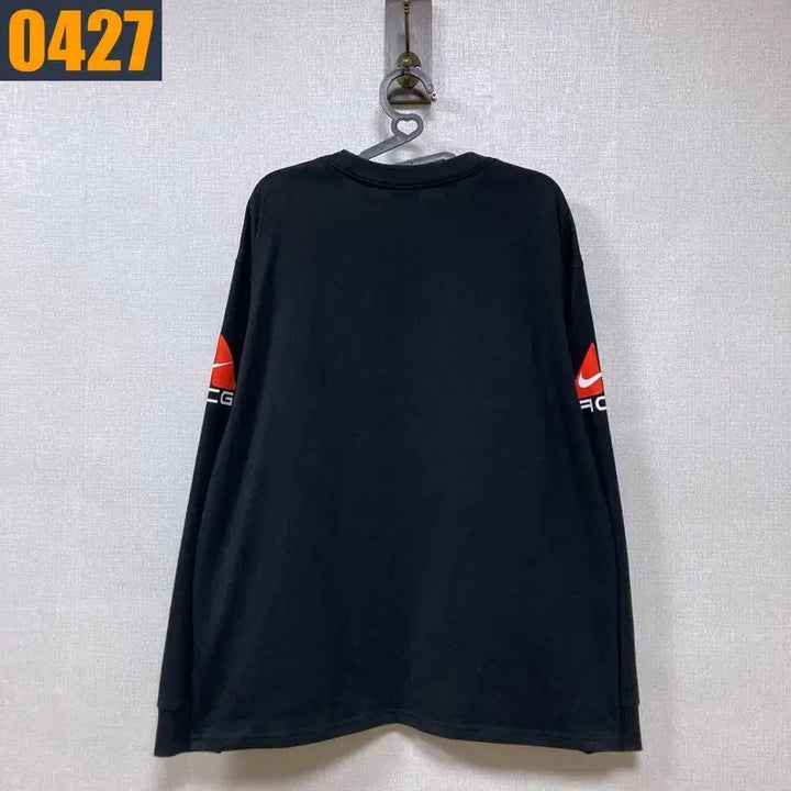 [BUNJANG] 105 NIKE ACG 나이키 빅로고 롱슬리브 티셔츠 XL / 105 NIKE ACG 나이키 빅로고 롱슬리브 티셔츠 XL