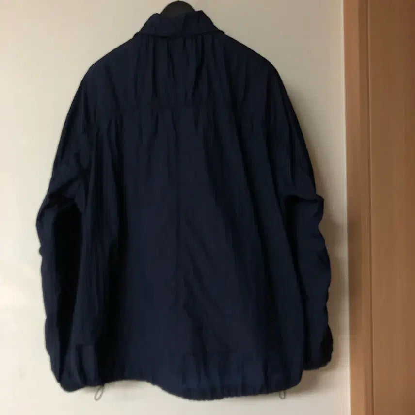 [BUNJANG] BCBG 22년 바스락 초경량 자켓 점퍼 간절기 야상 사파리 네이비 바막 / BCBG 22년 바스락 초경량 자켓 점퍼 간절기 야상 사파리 네이비 바막