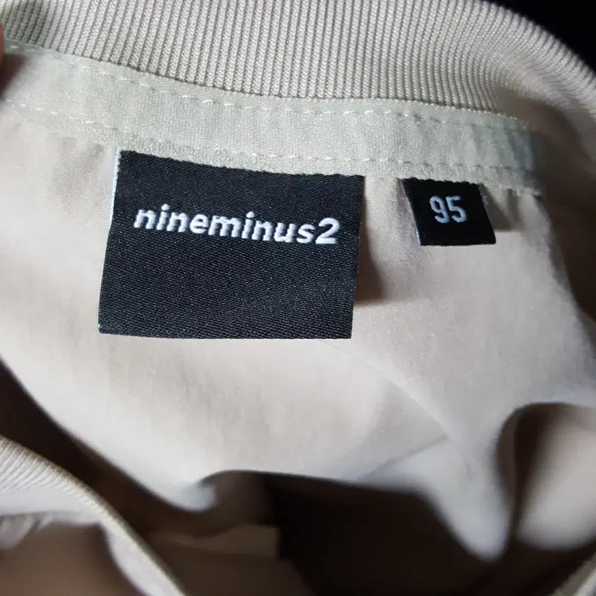 [BUNJANG] 23년 nineminus2 남성 바스락 반팔 베이지 95 오일장 0331 / 23년 nineminus2 남성 바스락 반팔 베이지 95 오일장 0331