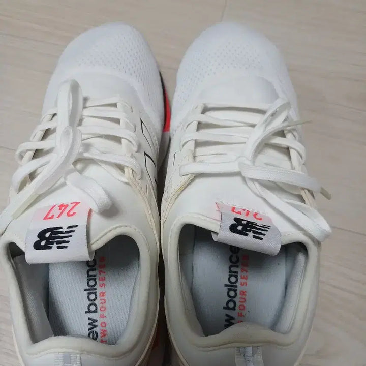 [BUNJANG] New Balance 247 White Sneakers / 뉴발란스 247 흰색 운동화