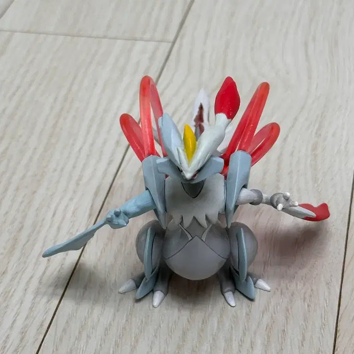 [SOLD OUT] 포켓몬 입체도감 블랙 화이트 큐레무 제크로무 레시라무 4종 피규어