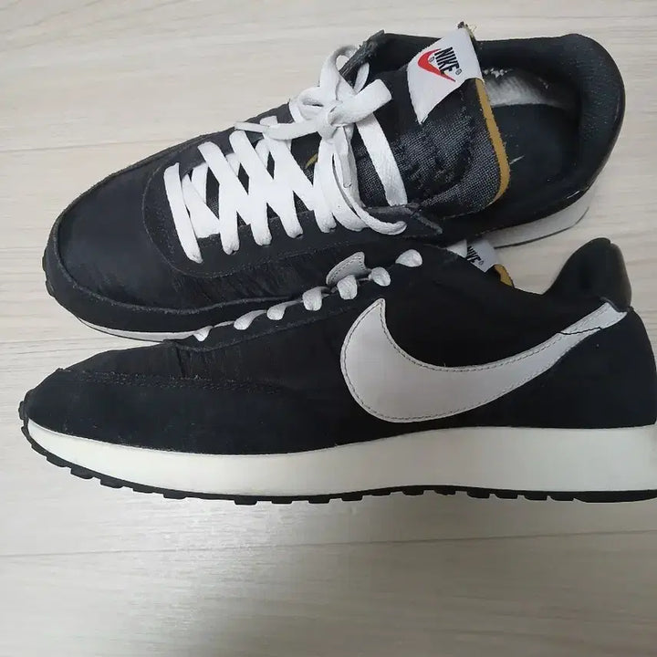 [BUNJANG] Nike Air Tailwind 79 Black/White Sneakers / 나이키 에어 테일윈드 79 블랙/화이트