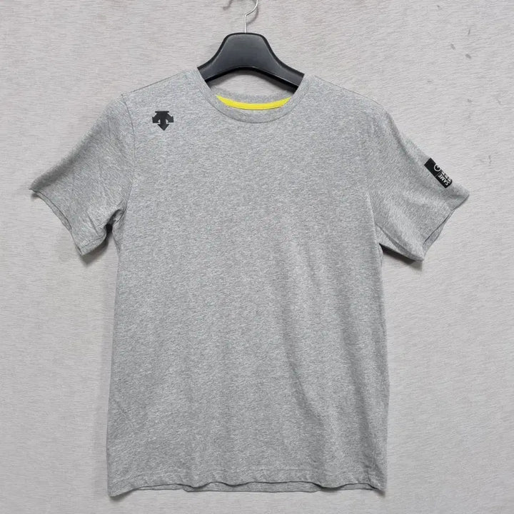 [BUNJANG] Descente Round Neck T-shirt (Men&