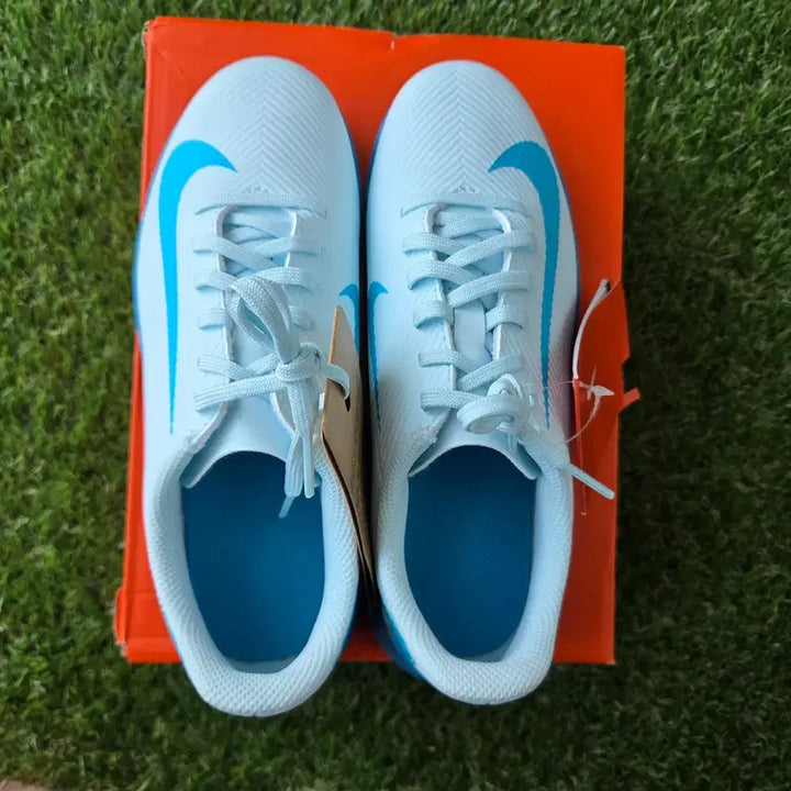[BUNJANG] Nike Kids Futsal Soccer Shoes (Sky Blue) / 나이키 키즈 풋살화 축구화 하늘색 새상품