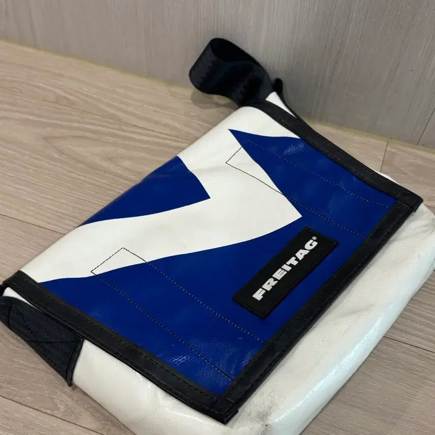 [SOLD OUT] 프라이탁 라씨