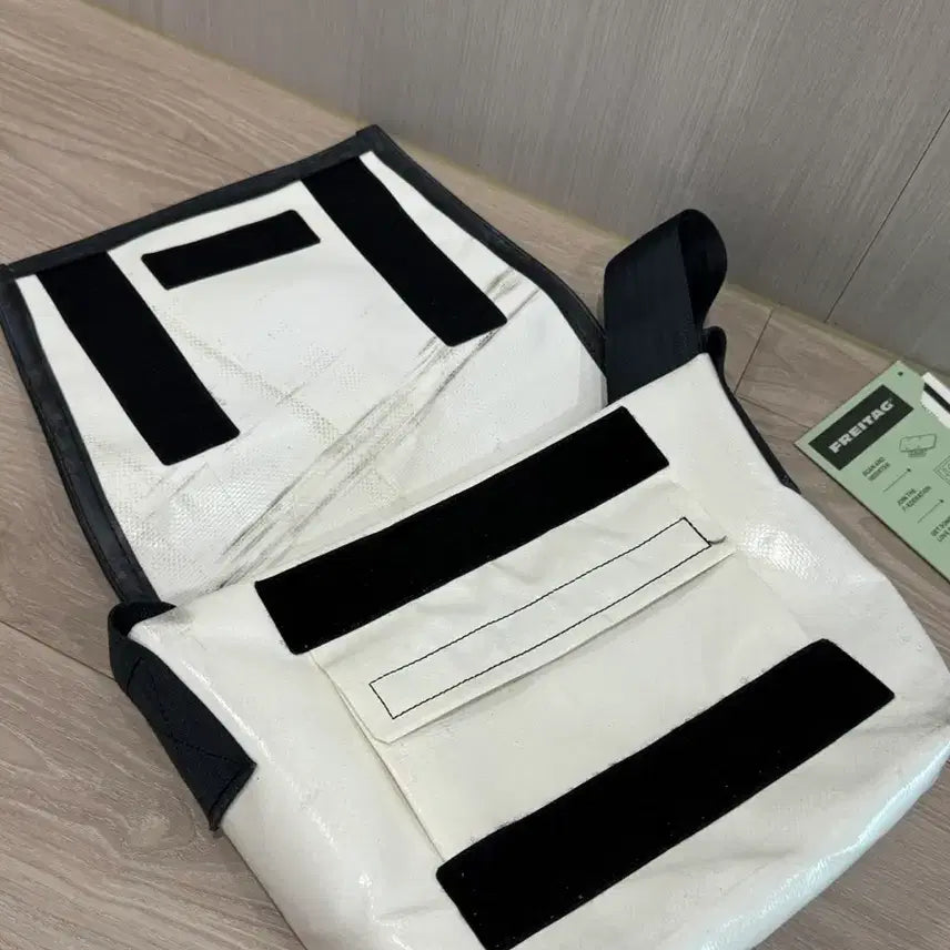 [SOLD OUT] 프라이탁 라씨