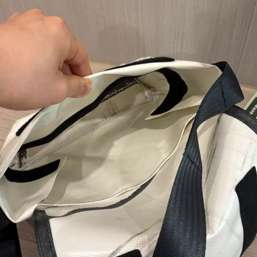 [SOLD OUT] 프라이탁 라씨
