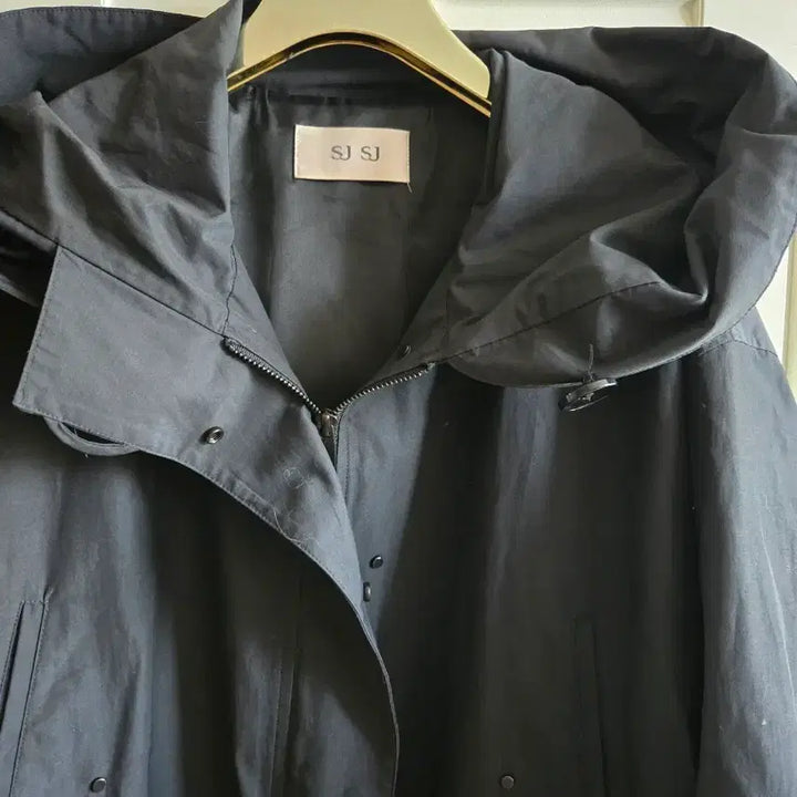 [BUNJANG] SJ SJ Black Hooded Parka Jacket / SJ SJ 블랙 후드 야상 점퍼