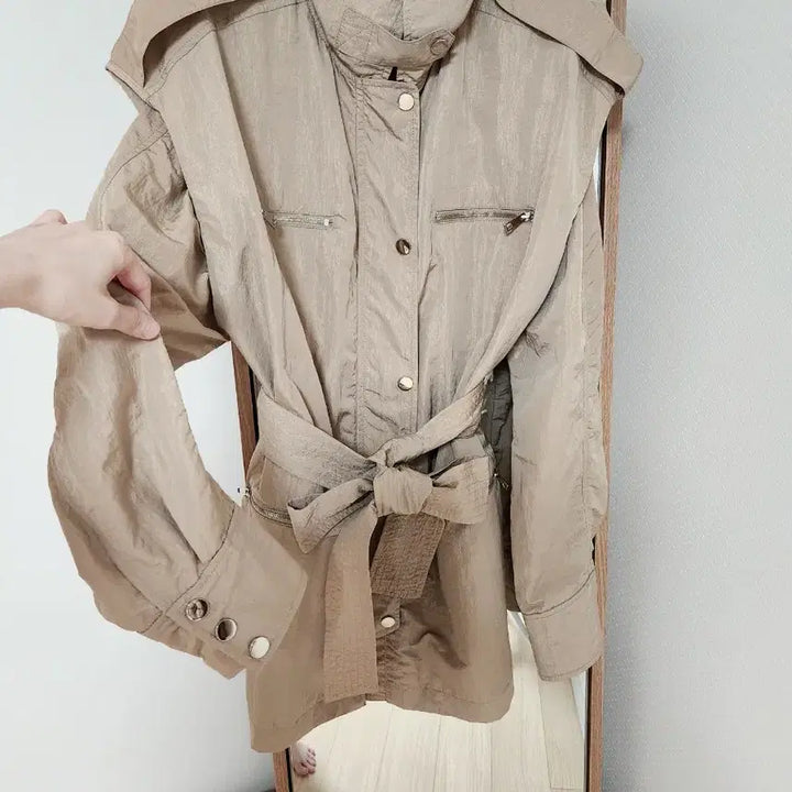 [BUNJANG] JULL-LOG Trench Safari Windbreaker Jacket (Beige) / [줄로그/FREE]트렌치형 사파리 바람막이 (여름 간절기용/베이지)