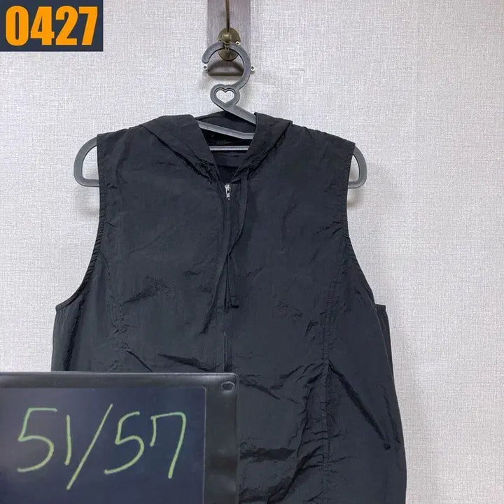 [BUNJANG] PAPLIKA Nylon Hooded Vest M / 95 PAPLIKA 나일론 후드 조끼 베스트 M